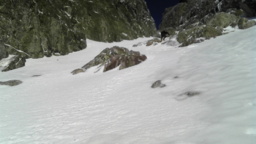 le couloir à mi-pente le couloir à mi-pente