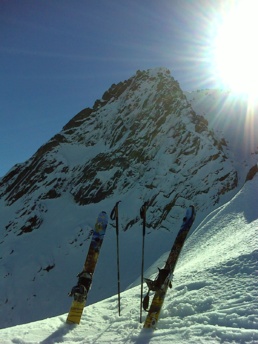 Punta Licciola par les bergeries de Prugnoli. Punta Licciola par les bergeries de Prugnoli.