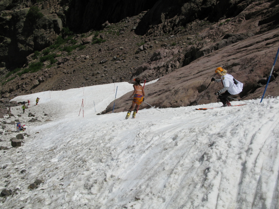 SKI DE NEIGE EN ETE DANS LE TRIMBULACCIU SKI DE NEIGE EN ETE DANS LE TRIMBULACCIU