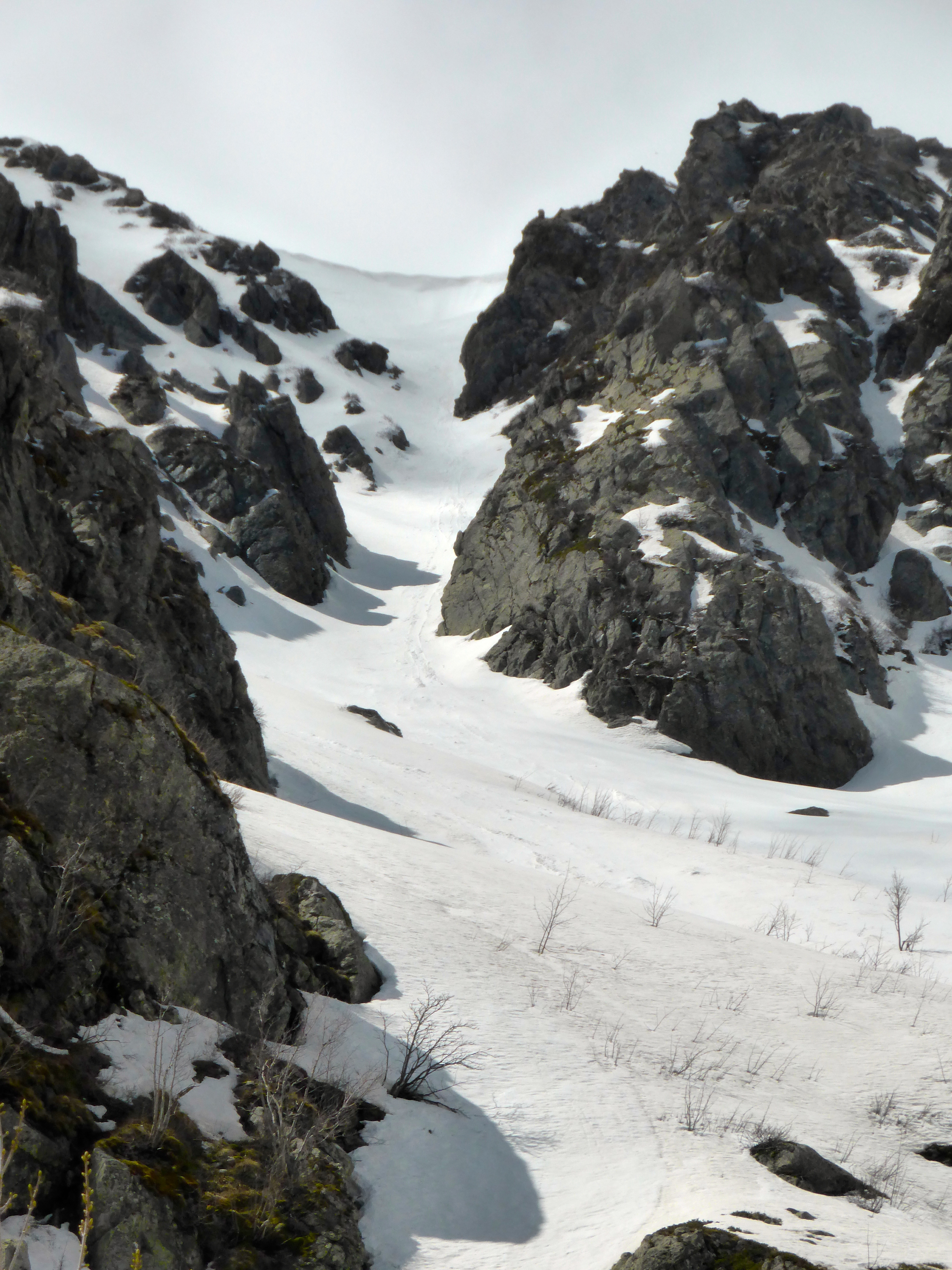 Punta alla Vetta ( Massif du RENOSU ) Punta alla Vetta ( Massif du RENOSU )