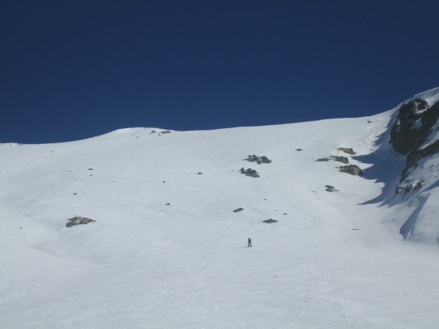 MANICCIA PAR LE CIRQUE DES CASCADES MANICCIA PAR LE CIRQUE DES CASCADES